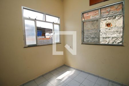 Sala de casa à venda com 2 quartos, 50m² em Olaria, Rio de Janeiro