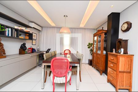 Sala de apartamento à venda com 3 quartos, 192m² em Funcionários , Belo Horizonte