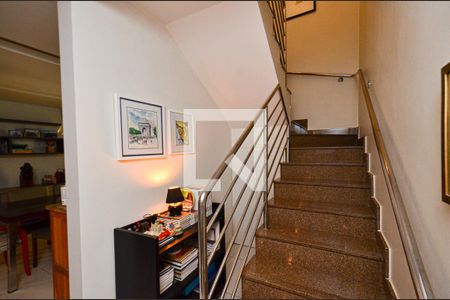 Apartamento à venda com 192m², 3 quartos e 3 vagasEscada cobertura