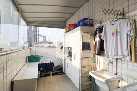 Apartamento à venda com 192m², 3 quartos e 3 vagasArea serviço