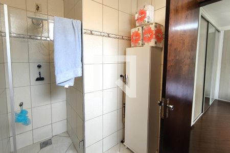 Casa de condomínio à venda com 156m², 3 quartos e 3 vagasBanheiro Quarto 1