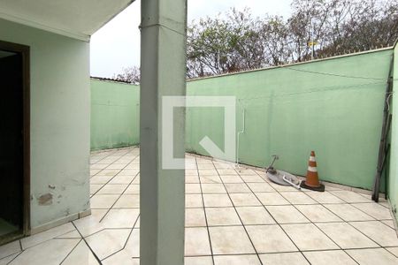 Casa de condomínio à venda com 156m², 3 quartos e 3 vagasQuintal