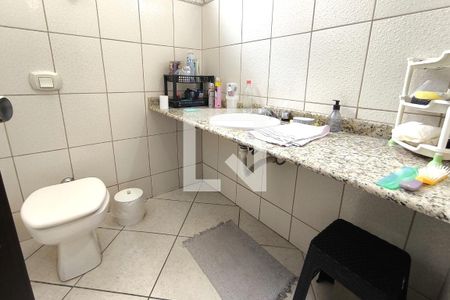 Casa de condomínio à venda com 156m², 3 quartos e 3 vagasBanheiro