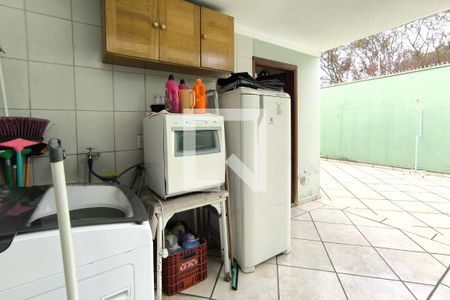 Casa de condomínio à venda com 156m², 3 quartos e 3 vagasÁrea de Serviço