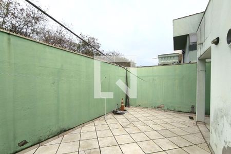 Casa de condomínio à venda com 156m², 3 quartos e 3 vagasQuintal