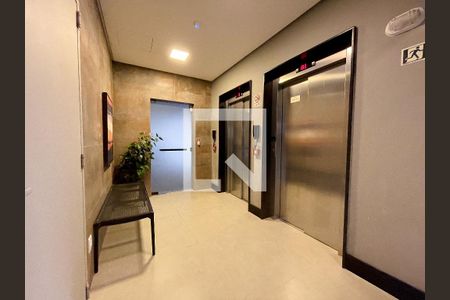 Apartamento à venda com 70m², 2 quartos e 1 vagaÁrea comum