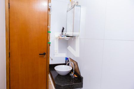 Apartamento à venda com 43m², 2 quartos e 1 vaga Apartamento à venda com 43m², 2 quartos e 1 vagaBanheiro
