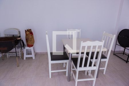 Apartamento à venda com 43m², 2 quartos e 1 vaga Apartamento à venda com 43m², 2 quartos e 1 vagaÁrea comum - Salão de festas