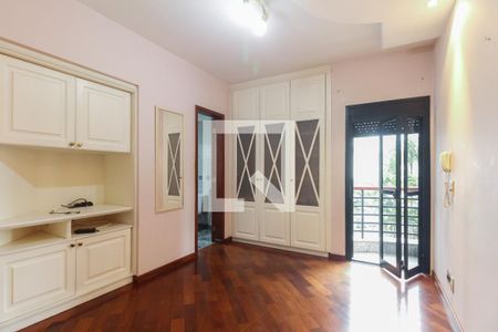 Apartamento à venda com 120m², 3 quartos e 3 vagas Apartamento à venda com 120m², 3 quartos e 3 vagasSuíte