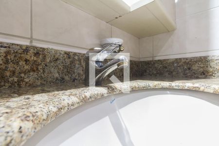 Apartamento à venda com 120m², 3 quartos e 3 vagas Apartamento à venda com 120m², 3 quartos e 3 vagasBanheiro Social