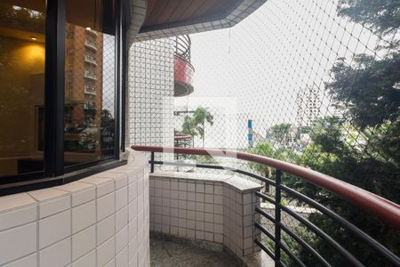 Apartamento à venda com 120m², 3 quartos e 3 vagas Apartamento à venda com 120m², 3 quartos e 3 vagasVaranda Sala