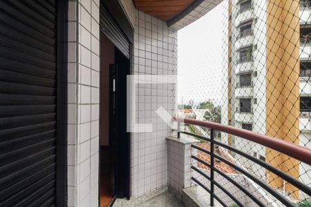 Apartamento à venda com 120m², 3 quartos e 3 vagas Apartamento à venda com 120m², 3 quartos e 3 vagasVaranda Suíte e Quarto 1