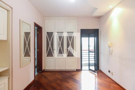 Apartamento à venda com 120m², 3 quartos e 3 vagas Apartamento à venda com 120m², 3 quartos e 3 vagasSuíte