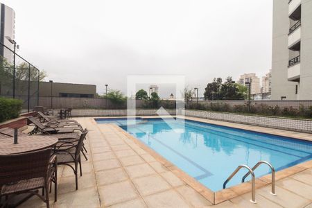 Apartamento à venda com 120m², 3 quartos e 3 vagas Apartamento à venda com 120m², 3 quartos e 3 vagasCondomínio - Piscina
