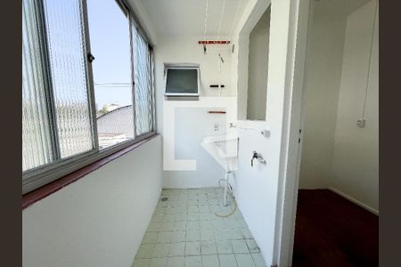 Apartamento à venda com 100m², 3 quartos e 1 vaga Apartamento à venda com 100m², 3 quartos e 1 vagaÁrea de Serviço