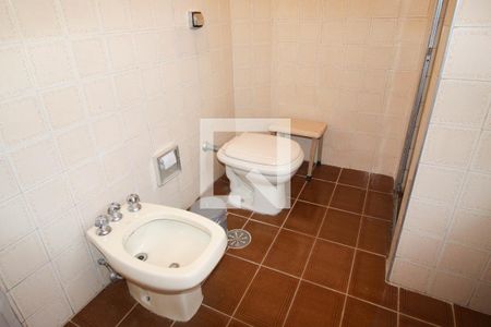 Casa à venda com 175m², 3 quartos e 3 vagas Casa à venda com 175m², 3 quartos e 3 vagasBanheiro 1