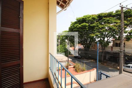 Casa à venda com 175m², 3 quartos e 3 vagas Casa à venda com 175m², 3 quartos e 3 vagasVaranda do Quarto 1