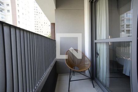 Varanda de kitnet/studio à venda com 1 quarto, 27m² em Vila Mariana, São Paulo