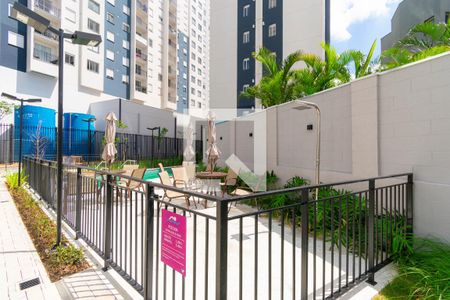 Apartamento para alugar com 42m², 2 quartos e sem vaga Apartamento para alugar com 42m², 2 quartos e sem vagaÁrea comum - Piscina
