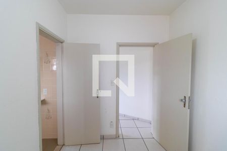 Casa à venda com 295m², 4 quartos e 16 vagas Casa à venda com 295m², 4 quartos e 16 vagasSuíte 01 - Closet