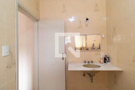 Casa à venda com 295m², 4 quartos e 16 vagas Casa à venda com 295m², 4 quartos e 16 vagasBanheiro da Suíte 02