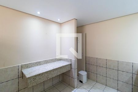 Casa à venda com 295m², 4 quartos e 16 vagas Casa à venda com 295m², 4 quartos e 16 vagasBanheiro 02