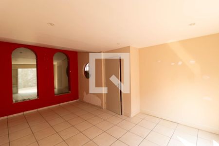 Casa à venda com 295m², 4 quartos e 16 vagas Casa à venda com 295m², 4 quartos e 16 vagasQuarto 02