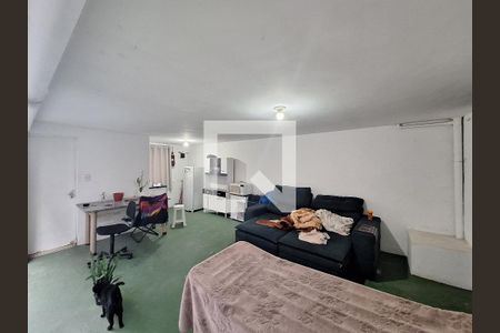 Casa à venda com 216m², 4 quartos e 1 vagaSalão