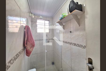 Casa à venda com 216m², 4 quartos e 1 vagaBanheiro 2