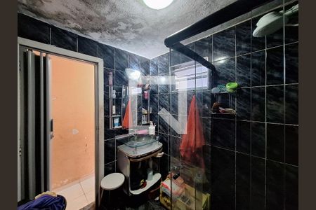 Casa à venda com 216m², 4 quartos e 1 vagaBanheiro 1