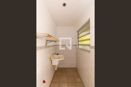 Casa para alugar com 95m², 2 quartos e 2 vagas Casa para alugar com 95m², 2 quartos e 2 vagasÁrea de Serviço