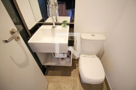 Studio à venda com 37m², 1 quarto e sem vaga Studio à venda com 37m², 1 quarto e sem vagaBanheiro