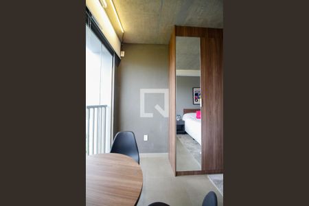 Studio à venda com 37m², 1 quarto e sem vaga Studio à venda com 37m², 1 quarto e sem vagaVaranda