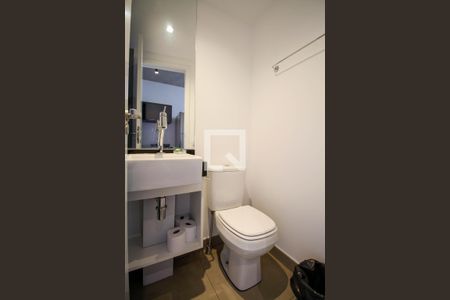 Studio à venda com 37m², 1 quarto e sem vaga Studio à venda com 37m², 1 quarto e sem vagaBanheiro