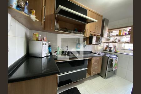 Apartamento à venda com 100m², 2 quartos e 1 vagaCozinha