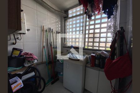 Apartamento à venda com 100m², 2 quartos e 1 vagaÁrea de Serviço