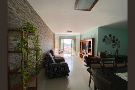 Apartamento à venda com 100m², 2 quartos e 1 vagaSala