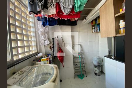 Apartamento à venda com 100m², 2 quartos e 1 vagaÁrea de Serviço