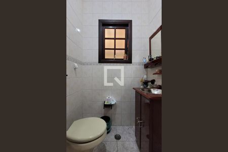 Casa à venda com 200m², 4 quartos e 4 vagasLavabo