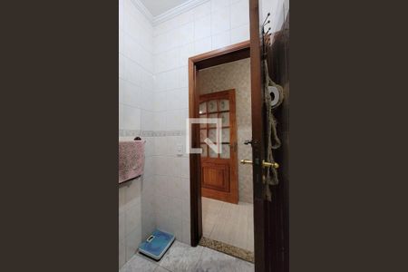 Casa à venda com 200m², 4 quartos e 4 vagasLavabo