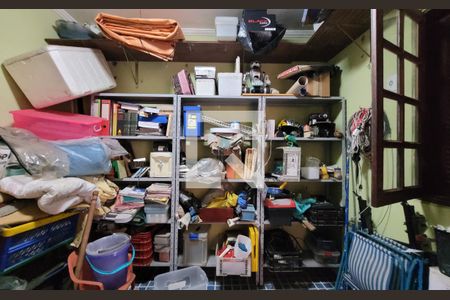 Casa à venda com 200m², 4 quartos e 4 vagasQuarto de serviço