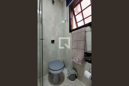 Casa à venda com 200m², 4 quartos e 4 vagasBanheiro