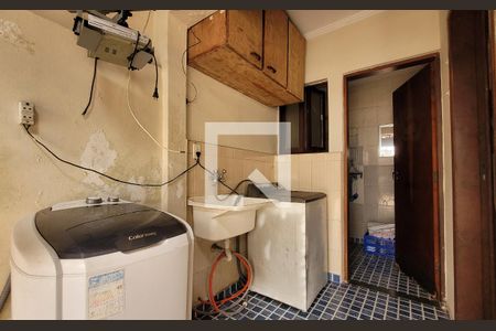 Casa à venda com 200m², 4 quartos e 4 vagasLavanderia 2