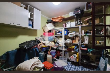 Casa à venda com 200m², 4 quartos e 4 vagasQuarto de serviço