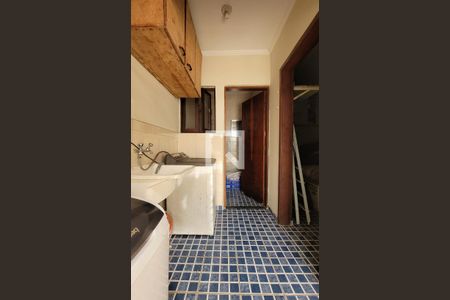 Casa à venda com 200m², 4 quartos e 4 vagasLavanderia 2