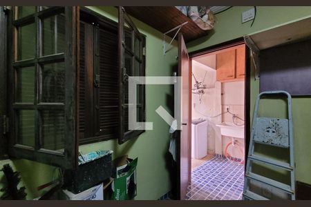 Casa à venda com 200m², 4 quartos e 4 vagasQuarto de serviço