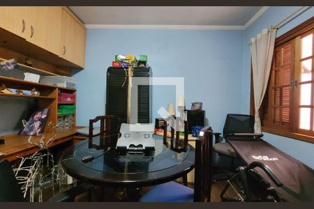 Casa à venda com 200m², 4 quartos e 4 vagasQuarto