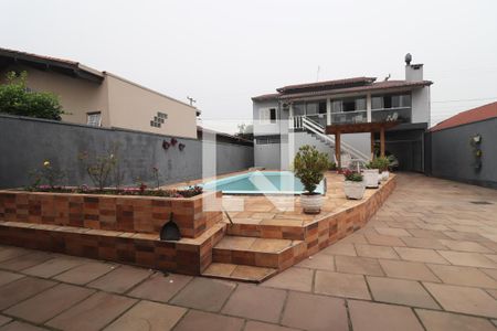 Casa à venda com 360m², 3 quartos e 6 vagasÁrea externa 