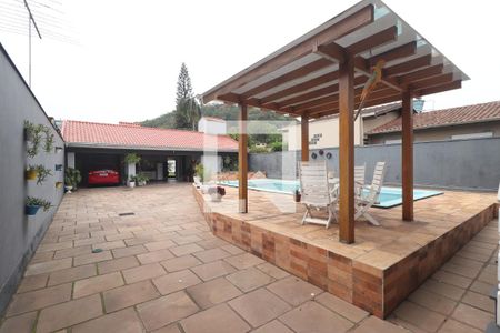 Casa à venda com 360m², 3 quartos e 6 vagasÁrea externa 