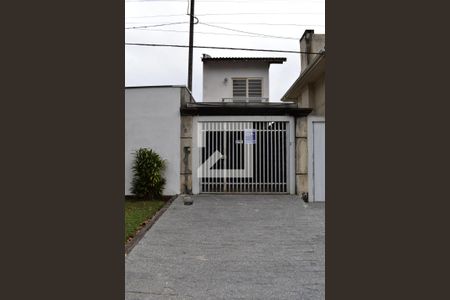Casa para alugar com 60m², 2 quartos e 1 vagaFachada